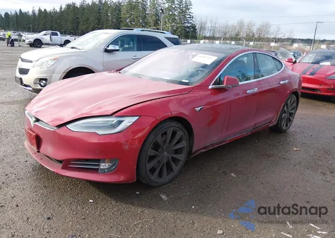 2018 Tesla Model S 100D/75D/P100D из США, поврежденный, VIN 5YJSA1E2XJF289784